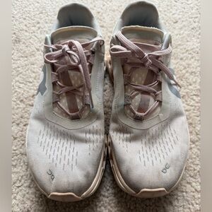 On Running- Cloud Monster